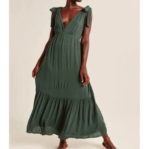Abercrombie & Fitch Tie-Strap Babydoll Midaxi Maxi Tiered Dress XL Green V-Neck